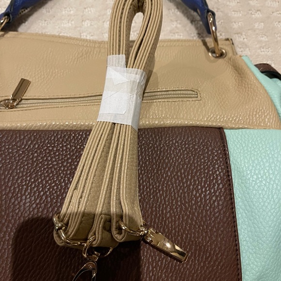 Color block, satchel purse. - Picture 2 of 5